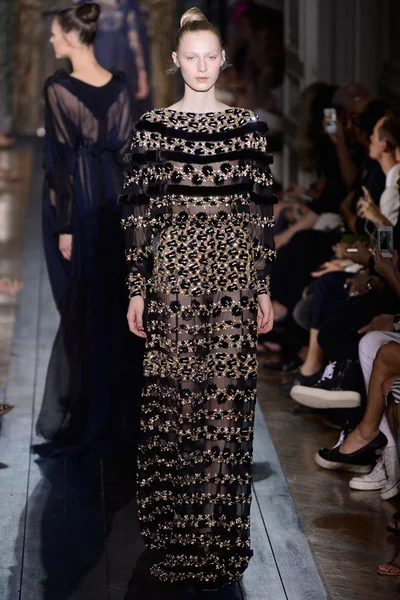Look 44